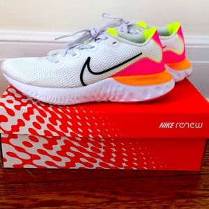 Women’s Nike Renew Run